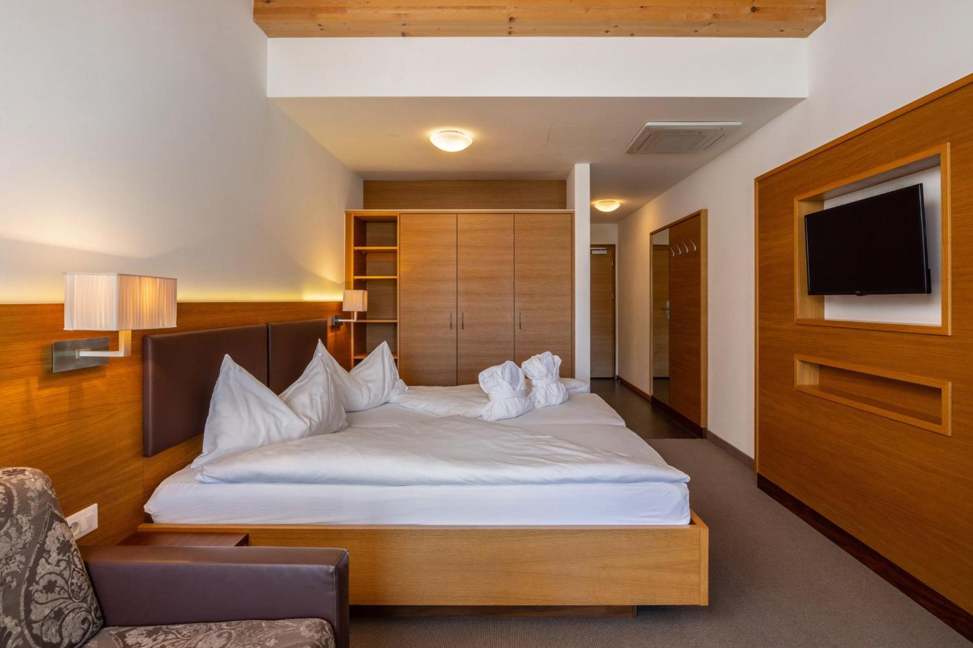 Hotel Panorama ティローロ エクステリア 写真